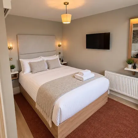35 William Street 3*